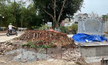 Tiếp vụ tu sửa cấp thiết ở đình Chèm: Quận Bắc Từ Liêm đề xuất kiểm điểm, xử lý
