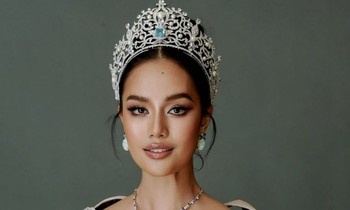 Á hậu Hoàn vũ bị tước danh hiệu