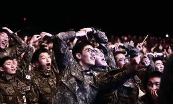 Nghệ sĩ nào 'thống trị trái tim' của những người lính thế hệ MZ Hàn Quốc?