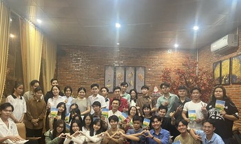 'Bút nhóm Đồng Xanh': Nơi khơi nguồn những cây bút trẻ