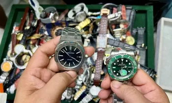 ‘Ma trận’ hàng giả bủa vây sinh viên