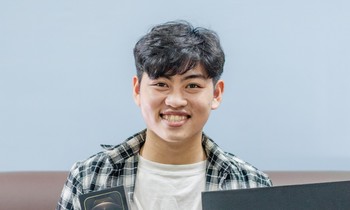 Sinh ra nghèo khó, Vlog triệu view Nguyễn Minh Trường vươn lên trả hết nợ cho gia đình