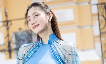 Lương Thùy Linh làm 'Đại sứ văn hóa đọc TP. HCM', nhan sắc trong trẻo trở thành tâm điểm chú ý