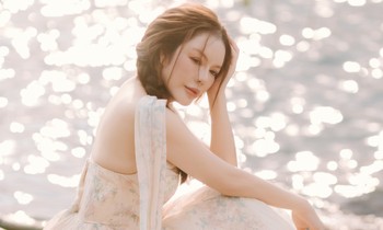 Bất ngờ theo đuổi phong cách trong trẻo, 'nữ hoàng kim cương' Lý Nhã Kỳ hóa 'nàng thơ' giữa đại ngàn