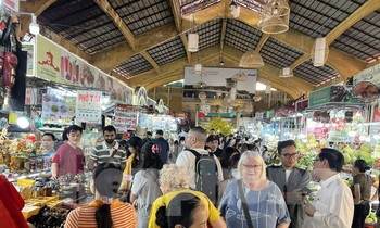 Nới visa để tăng tốc du lịch Việt Nam