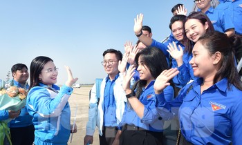 Chuyến bay vang vọng 'Sứ mệnh thanh niên' đưa đại biểu về dự Đại hội Đoàn toàn quốc XII