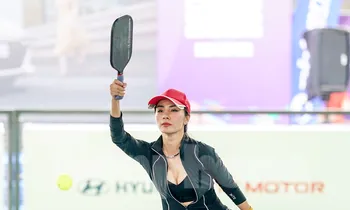 Nữ hoàng tốc độ Lê Nhàn khoe dáng tại giải Việt Nam Pickleball - Cúp Hyundai Thành Công 2025