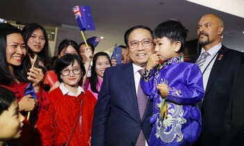 Thủ tướng Phạm Minh Chính gặp cộng đồng người Việt Nam tại New Zealand