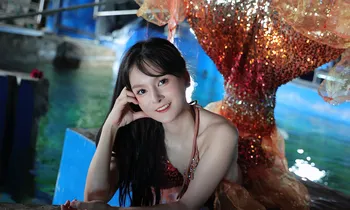 Tiên cá Ngọc Ánh: Cô giáo đặc biệt mang ước mơ đến với trẻ em khuyết tật