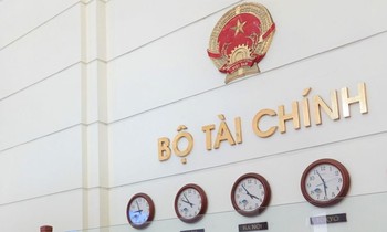 Hơn 10.400 người Bộ Tài chính nghỉ hưu trước tuổi