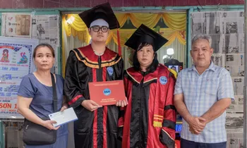 TPHCM 24/7: Trao bằng đại học trong lễ tang cho sinh viên qua đời; Cấm dạy thêm sau 20 giờ