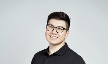 Chàng trai Hà Nội từ 'đội sổ' điểm tiếng Anh đến hai lần đạt IELTS 9.0