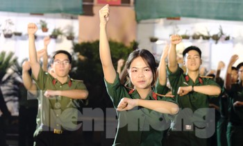 Tưng bừng đêm dạ hội của tuổi trẻ Học viện Quân y