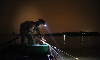 Ước mong an cư của người dân xóm chài