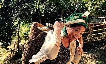 Dịch COVID-19, các con bị mắc kẹt ở Bình Dương, bà Hạnh mưu sinh nuôi các cháu ăn học