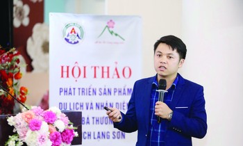 Tiến sỹ trẻ đam mê văn hóa Nùng Phàn Slình