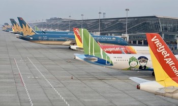 Máy bay của các hãng hàng không Việt Nam tại sân bay quốc tế Nội Bài