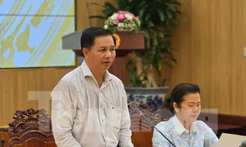 Chủ tịch TP. Cần Thơ: Cần quan tâm đến ngành 'công nghiệp không khói'