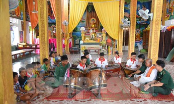 Ngôi chùa Khmer hơn 200 năm tuổi ở vùng biên An Giang