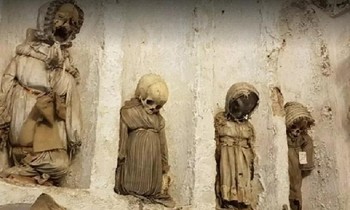 Giải mã bí mật hầm mộ Capuchin nổi tiếng chứa 163 xác ướp trẻ em