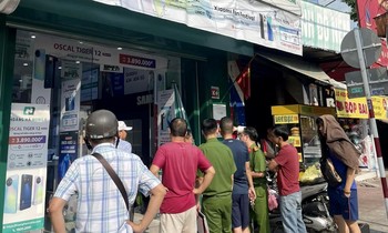 Truy tìm nhóm người nói tiếng nước ngoài cướp tiệm điện thoại ở Nha Trang