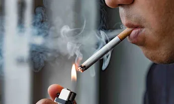 Nên tầm soát ung thư phổi, đặc biệt với người 'dính dáng' đến thuốc lá