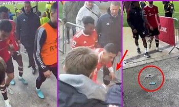 Vụ Cristiano Ronaldo đập điện thoại của fan nhí: Mẹ của fan lên tiếng, cảnh sát vào cuộc