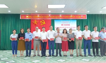 Hà Nội bế giảng lớp bồi dưỡng kiến thức dân tộc