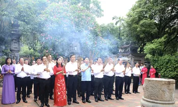 Lãnh đạo Ninh Bình, Hà Nam, Nam Định dâng hương tại Cố đô Hoa Lư nhân dịp hợp nhất tỉnh