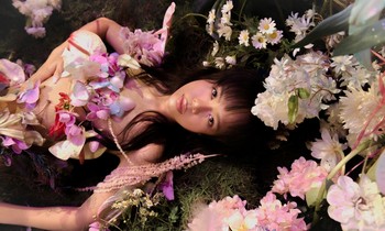 tlinh: Tình yêu là nguồn cảm hứng viết nên những lời ca mỏng manh nhưng đầy sức mạnh
