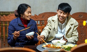 Chủ kênh YouTube "Ẩm thực mẹ làm" được đề cử Gương mặt trẻ Việt Nam tiêu biểu 2024