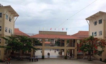 Học sinh lớp 7 ở TP.HCM rơi lầu đa chấn thương, lý do 