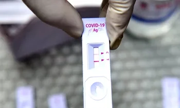 Người mắc COVID-19 ở Việt Nam có cần cách ly y tế không, phòng lây nhiễm thế nào?