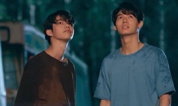 2gether The Series: Tine lần đầu biết ghen, Sarawat cứu người thương trong rừng