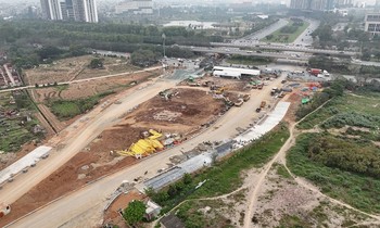 Bay trên tuyến đường hơn 700 tỉ đồng nối 2 quận ở Hà Nội sắp được thông xe