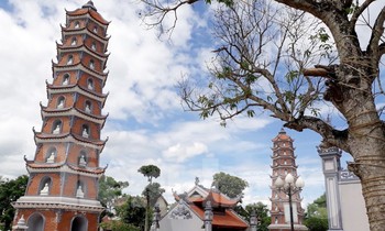 Lễ chùa trên 700 năm tuổi linh thiêng bậc nhất ở Quảng Bình