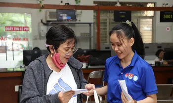 Thanh niên TPHCM thứ 7 tình nguyện hỗ trợ thực hiện thủ tục hành chính