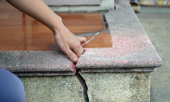 Công ty nổ mìn khai thác than, 'tử thần' rình rập nhà dân ở TP Chí Linh