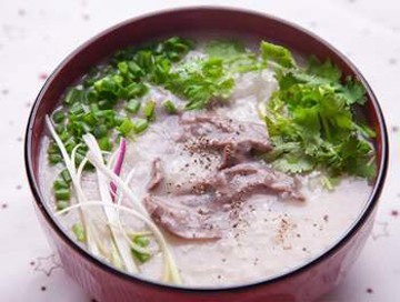 Thực hư ăn cháo gan dê, cháo hoa cúc chữa cận thị
