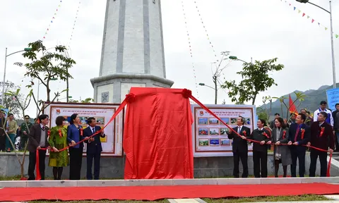 Lào Cai: Khánh thành Cột cờ Lũng Pô