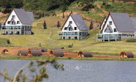 Di chuyển 19 căn nhà trái phép trong khu di tích quốc gia hồ Tuyền Lâm