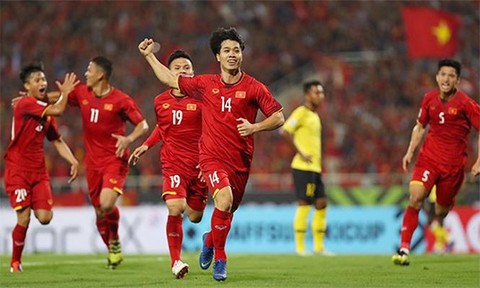 Điểm 10 cho Công Phượng và thầy Park Hang Seo
