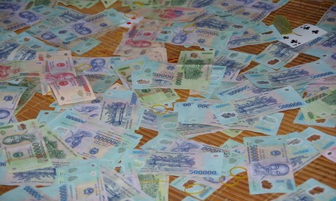 Công an phá sới bạc bắt 42 đối tượng, thu 360 triệu đồng
