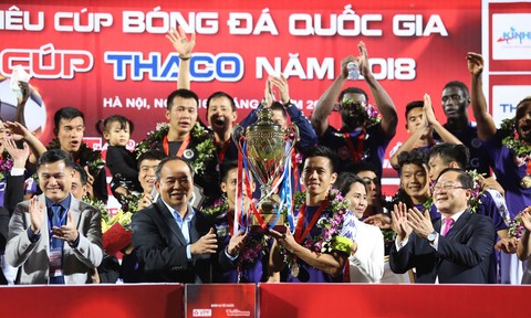 Hoàng Vũ Samson lập cú đúp, CLB Hà Nội giành Siêu Cúp 2018