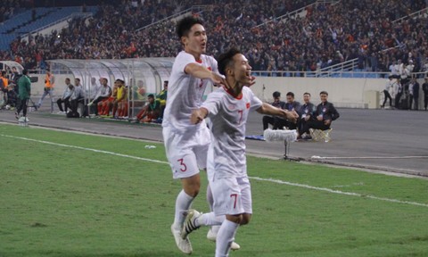 U23 Việt Nam hạ Indonesia nhờ bàn thắng phút bù giờ