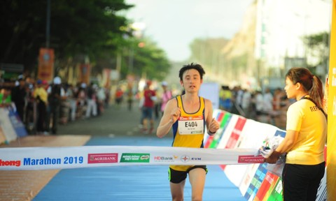 Tiền Phong Marathon 2019: Chân dung những nhà vô địch