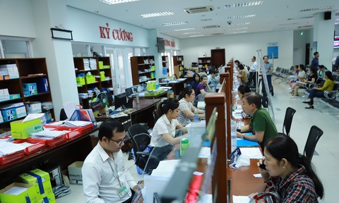 Ba thành ủy viên Đà Nẵng xin nghỉ việc trước tuổi hưu