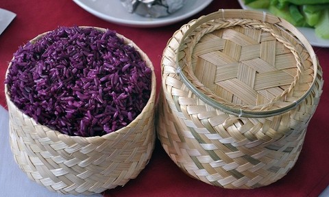 Thắm sắc xôi màu