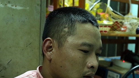 Thanh niên đuổi chém mẹ trong cơn ngáo đá