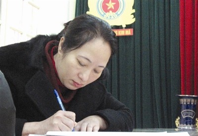 Bắt tạm giam bà chủ hành hạ osin